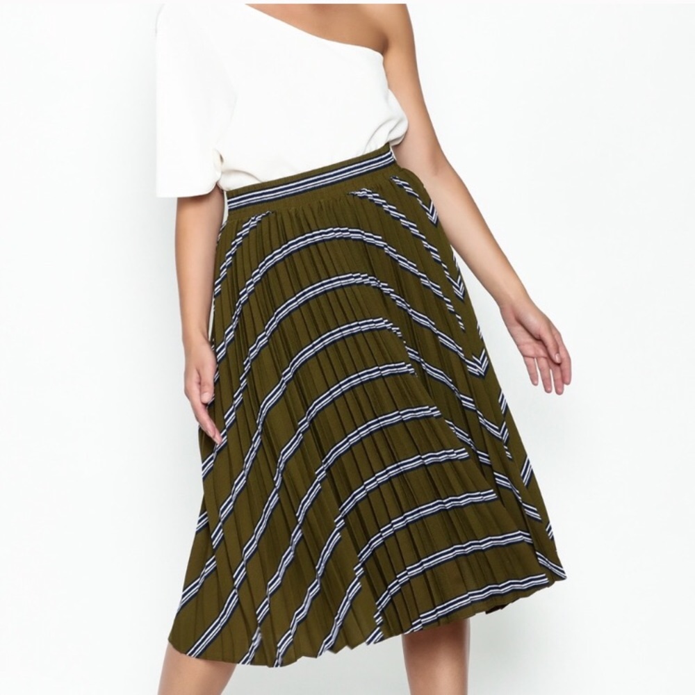 ⭐️Pleated Skirt English Factory Urban Trendy